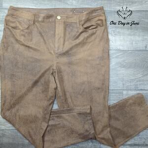 Chico's Faux Suede Pants Size Chico's 3 (16)